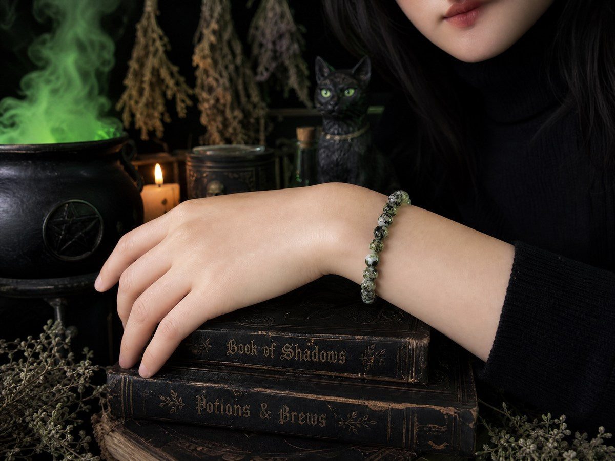 Green Marbled Glass Bead Bracelet – 24K Gold Plated – 7"