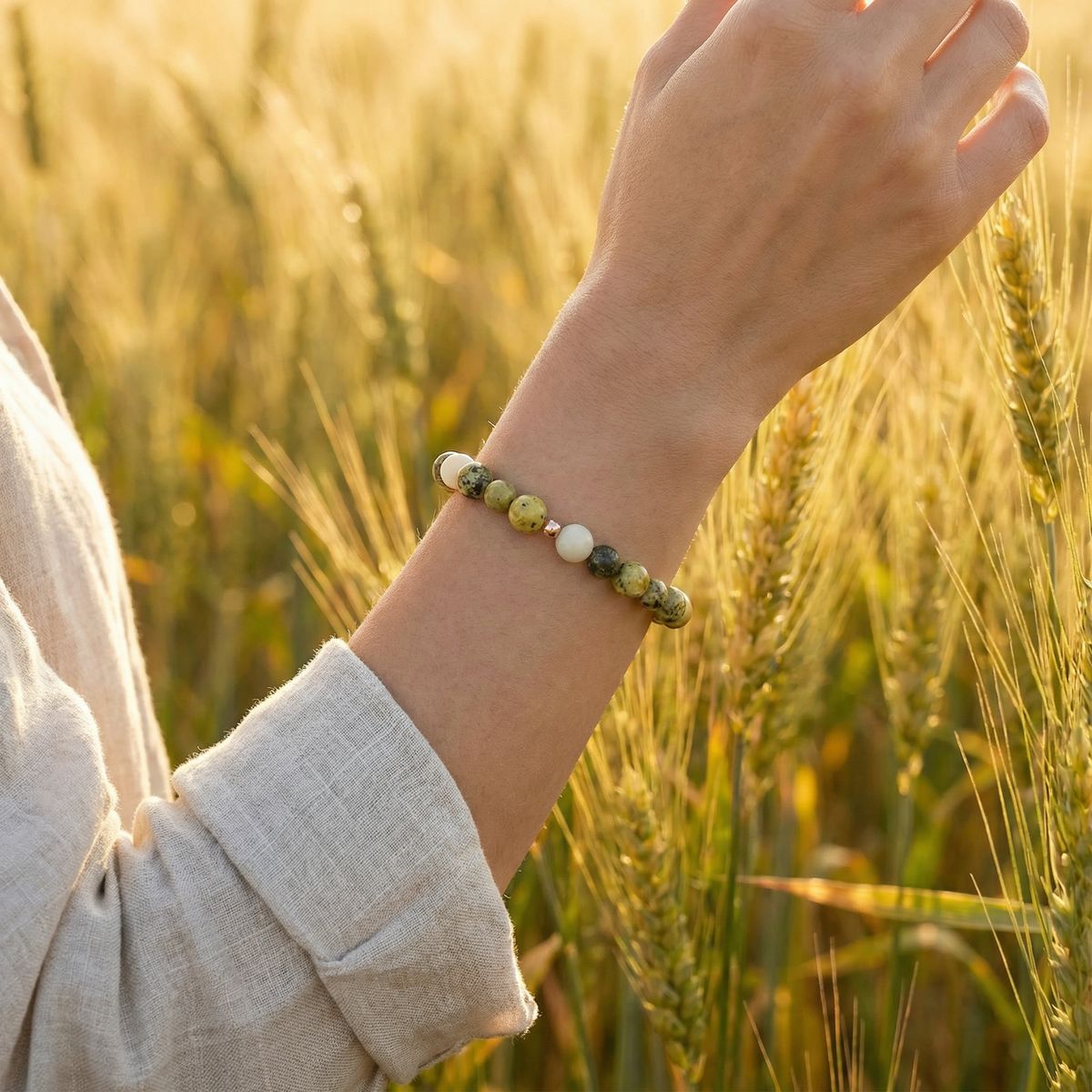 Serpentine Bead Bracelet – Rose Gold Accent – 7.5" Stretch