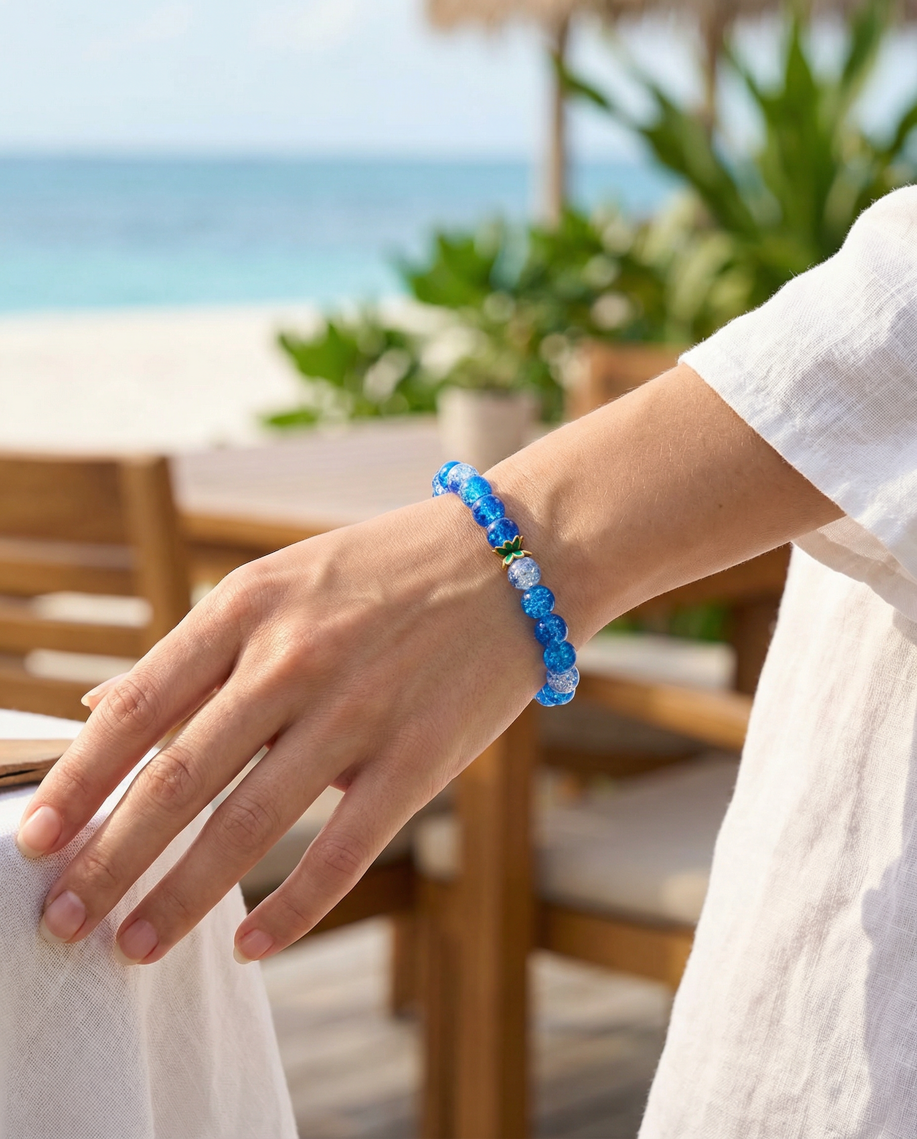 Blue Crackle Glass Bead Bracelet – Gold Clover Charms – 7.5" Stretch